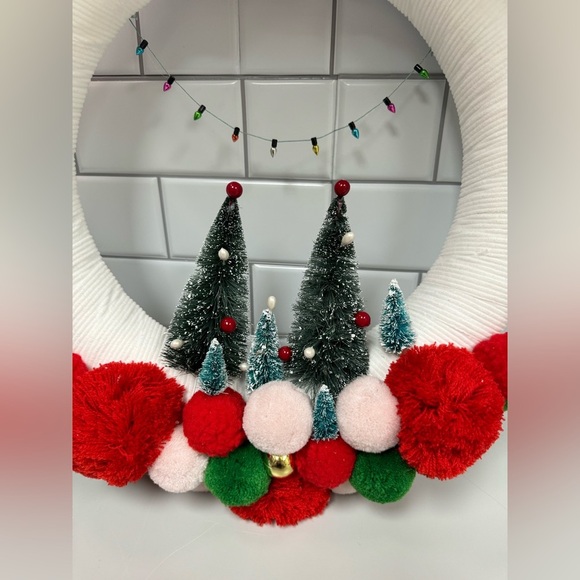 Christmas Wreath - Picture 2 of 3